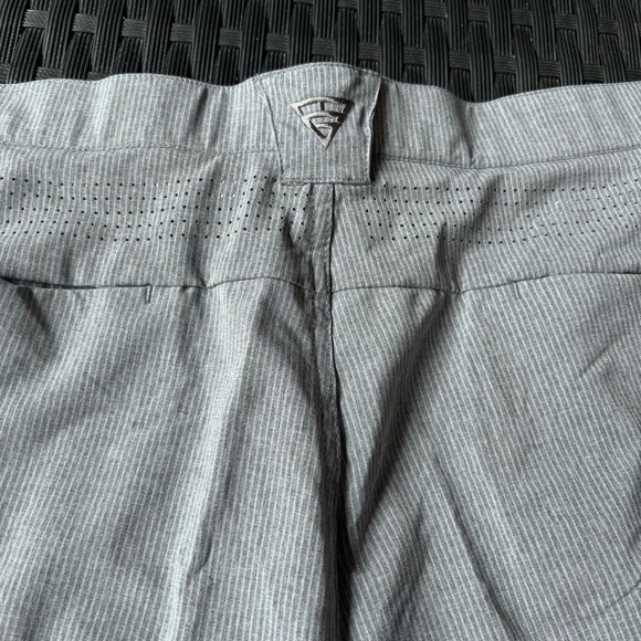 10'' Inseam Stretch Waist Lightweight Striped Flat Front Quick Dry Hybrid Flex - Picture 3 of 10